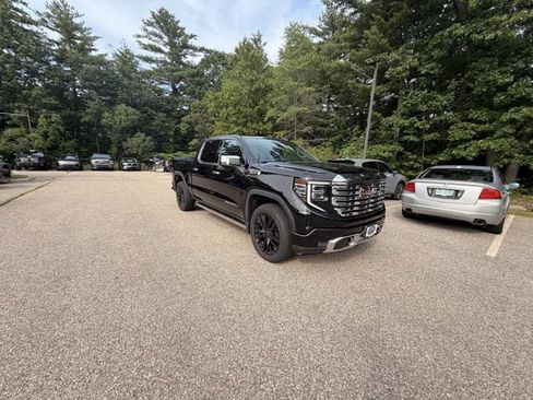Used 2022 GMC Sierra 1500 Denali AWD/4WD image 2