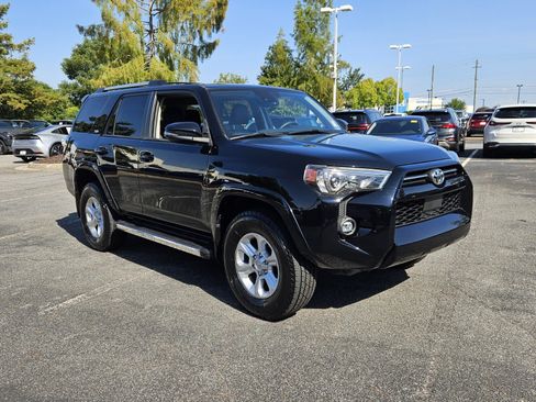 Used 2021 Toyota 4Runner SR5 Premium w/ Moonroof Package AWD/4WD image 1