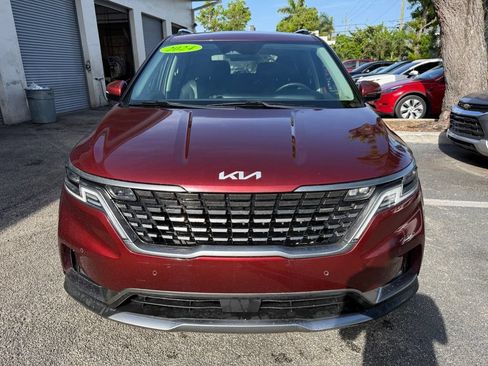 Used 2024 Kia Carnival SX Prestige FWD image 2