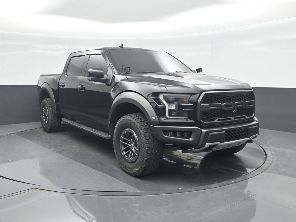 Used 2019 Ford F150 Raptor w/ Equipment Group 802A Luxury AWD/4WD image 8