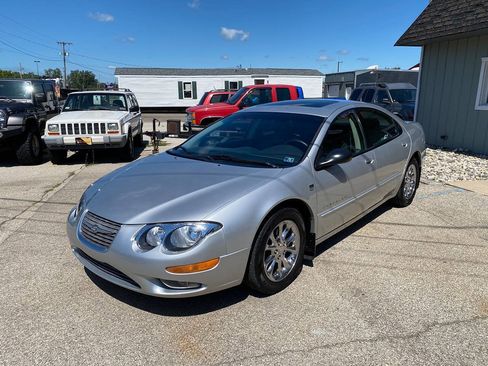 Used 2000 Chrysler 300M FWD image 2
