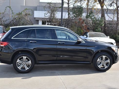 Used 2022 Mercedes-Benz GLC 300 image 6