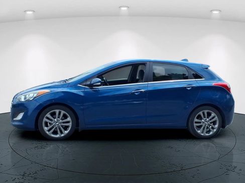 Used 2016 Hyundai Elantra GT w/ Option Group 02 FWD image 5