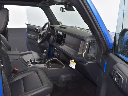 New 2025 Ford Bronco Badlands AWD/4WD image 16