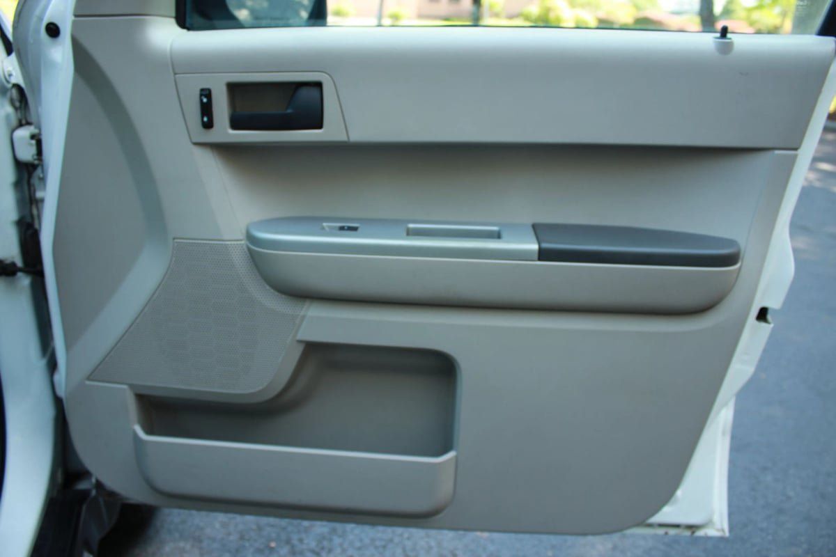 Used 2008 Ford Escape 4WD Hybrid image 16