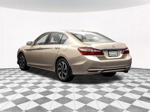 Used 2017 Honda Accord EX-L image 8