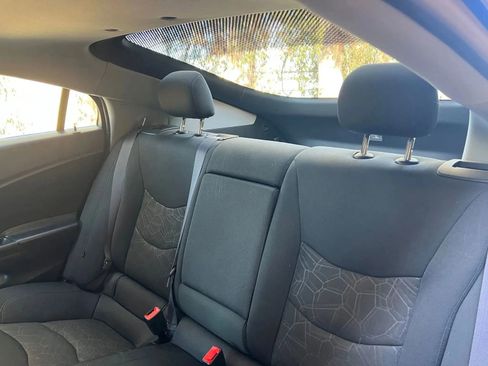 Used 2017 Chevrolet Volt LT w/ Comfort Package image 25