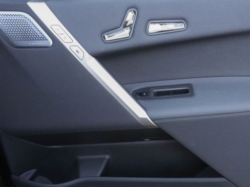 Certified 2023 BMW iX M60 w/ Executive Package image 31