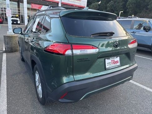 Used 2023 Toyota Corolla Cross LE w/ Moonroof Package image 5