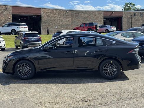 New 2026 Nissan Sentra SV w/ SV Convenience Package FWD image 21