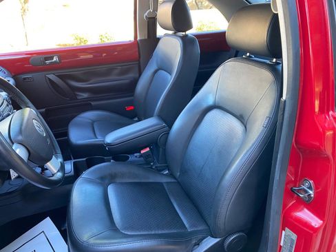 Used 2009 Volkswagen Beetle Coupe image 21