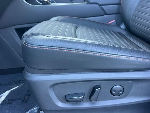 Certified 2025 Nissan Pathfinder Rock Creek image 14