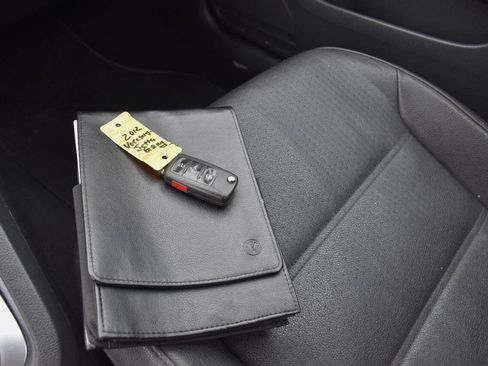 Used 2012 Volkswagen Jetta SE FWD image 20