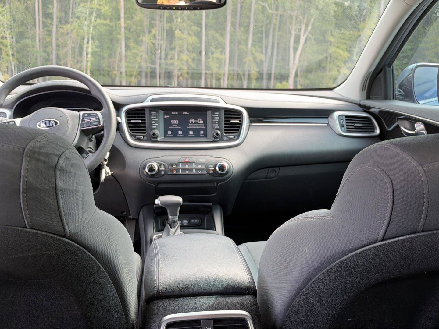 Used 2020 Kia Sorento LX FWD image 34