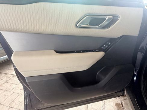Used 2023 Land Rover Range Rover Velar R-Dynamic S AWD/4WD image 17