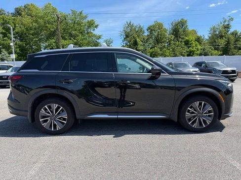 Certified 2026 INFINITI QX60 Luxe w/ Cargo Package AWD/4WD image 8
