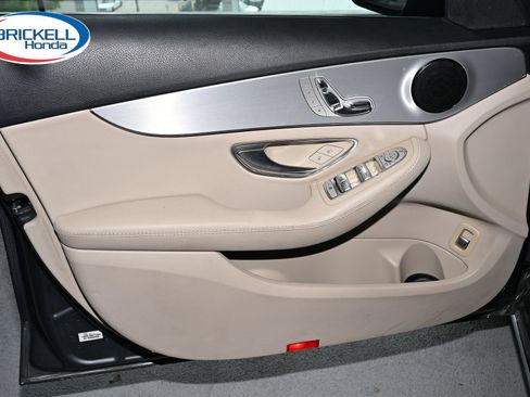 Used 2019 Mercedes-Benz C 300 Sedan image 14