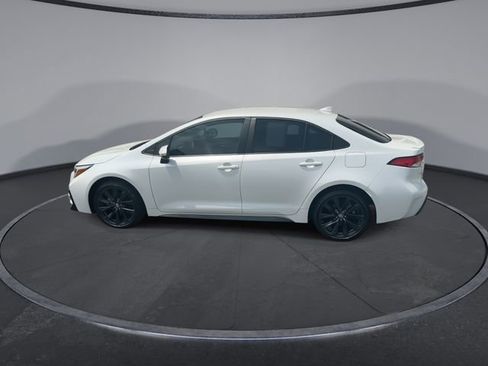 Used 2024 Toyota Corolla SE FWD image 9