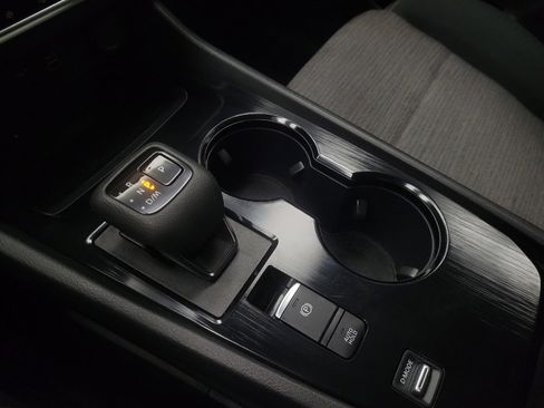 Used 2023 Nissan Rogue SV image 26