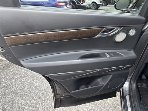 Used 2023 Genesis GV80 3.5T image 23