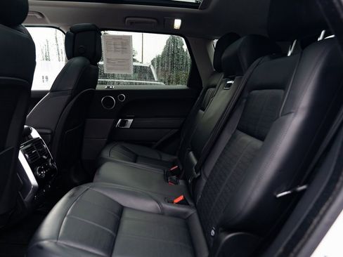 Used 2018 Land Rover Range Rover Sport HSE Dynamic image 22