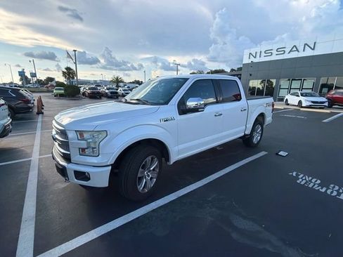 Used 2016 Ford F150 Platinum w/ Equipment Group 701A Luxury AWD/4WD image 2