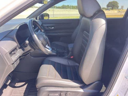 Used 2025 Honda CR-V Sport-L image 11