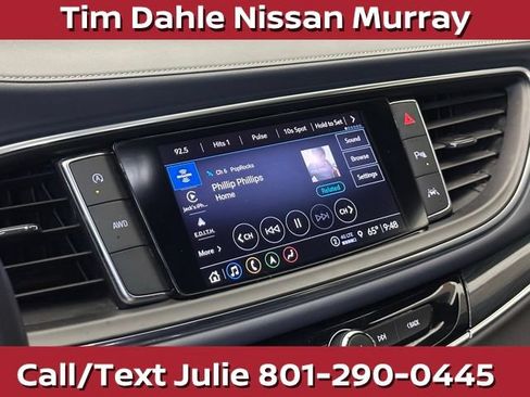 Used 2024 Buick Enclave Premium AWD/4WD image 27