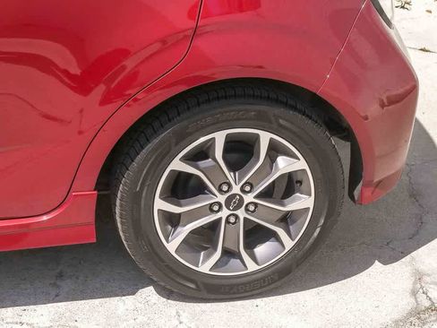 Used 2019 Chevrolet Sonic LT w/ Convenience Package image 6