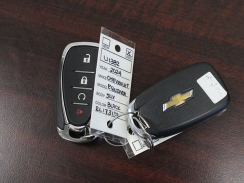 Used 2024 Chevrolet Equinox LS w/ LS Convenience Package AWD/4WD image 29