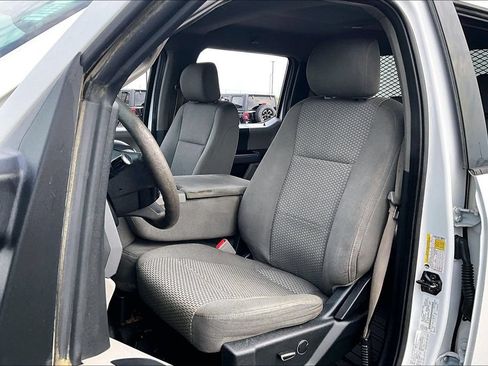 Used 2019 Ford F350 XLT w/ Camper Package AWD/4WD image 26
