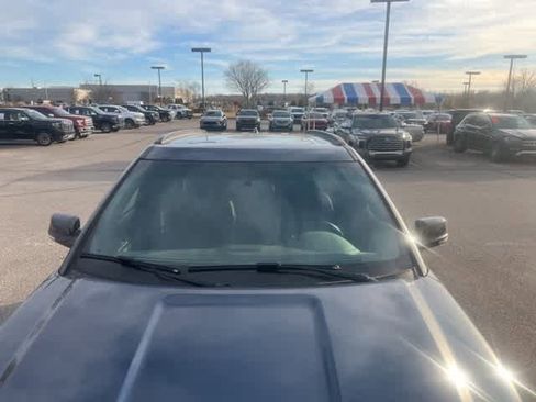 Used 2017 Ford Explorer XLT w/ Equipment Group 202A image 22