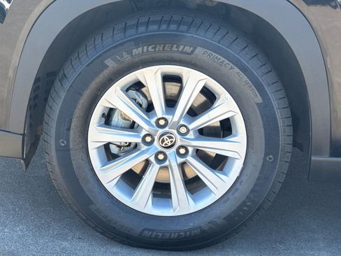 Used 2025 Toyota Grand Highlander AWD image 34