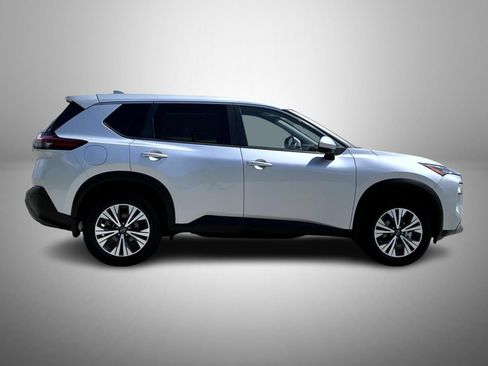 Used 2023 Nissan Rogue SV AWD/4WD image 4
