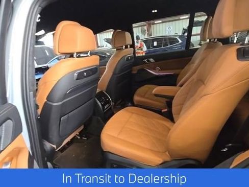 Certified 2024 BMW X7 xDrive40i w/ M Sport Package AWD/4WD image 6
