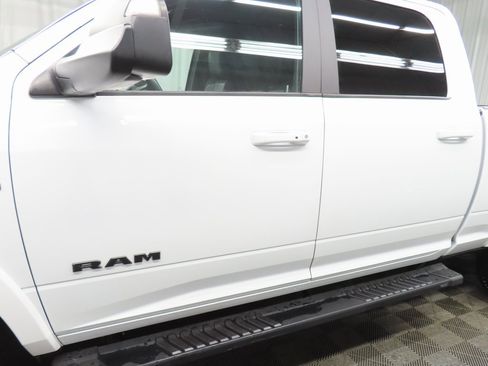 Used 2022 RAM 2500 Laramie w/ Night Edition image 39