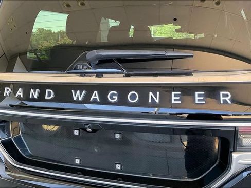 Used 2023 Jeep Grand Wagoneer 4WD w/ Convenience Group III image 24