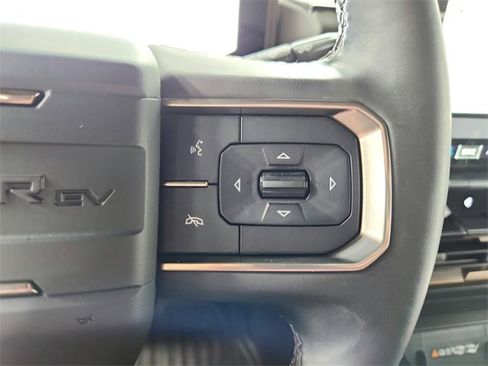 Used 2025 GMC Hummer EV 3X image 25