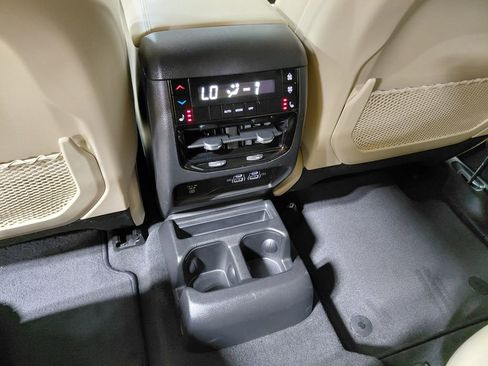 Used 2023 Jeep Grand Cherokee L Limited image 46