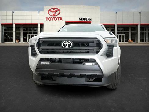 New 2025 Toyota Tacoma SR5 image 3