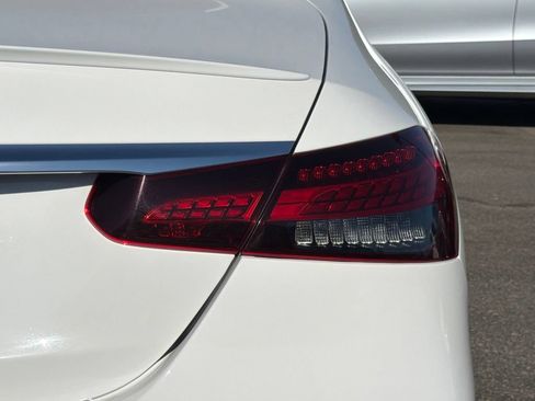 Used 2022 Mercedes-Benz E 350 Sedan image 14