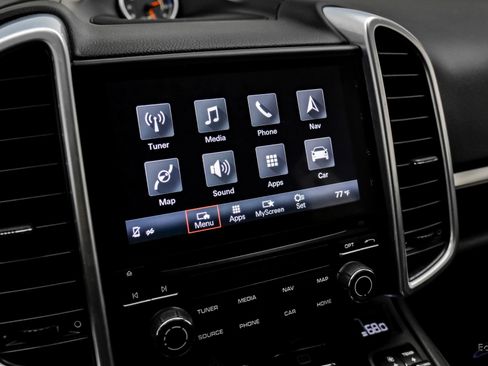 Used 2017 Porsche Cayenne S image 64