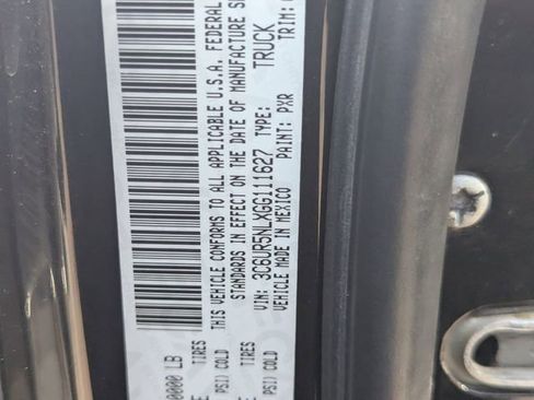 Used 2016 RAM 2500 Laramie w/ Convenience Group image 11