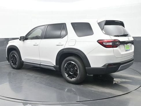 Certified 2025 Honda Pilot EX-L image 5