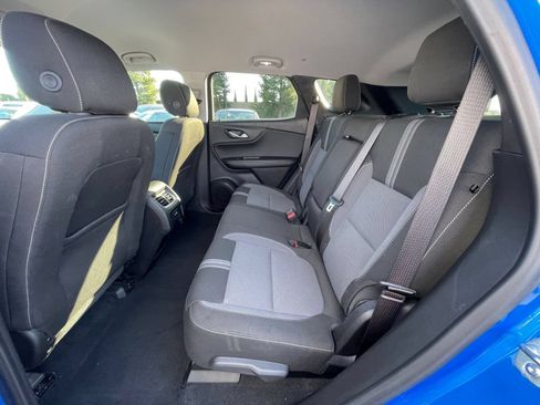 Used 2025 Chevrolet Blazer LT FWD image 21