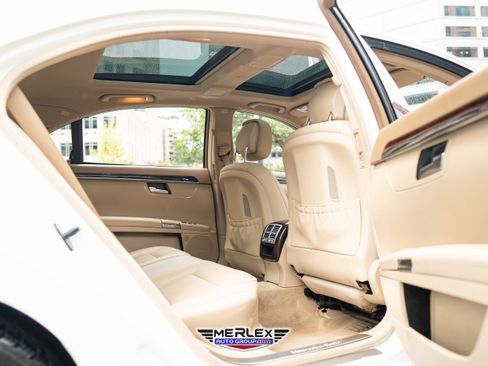 Used 2012 Mercedes-Benz S 550 4MATIC w/ Sport Pkg image 19