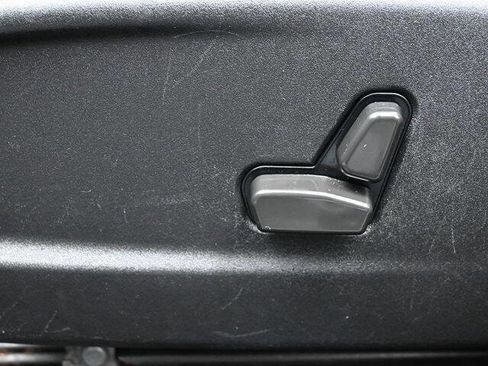 Used 2022 Dodge Charger SXT image 12