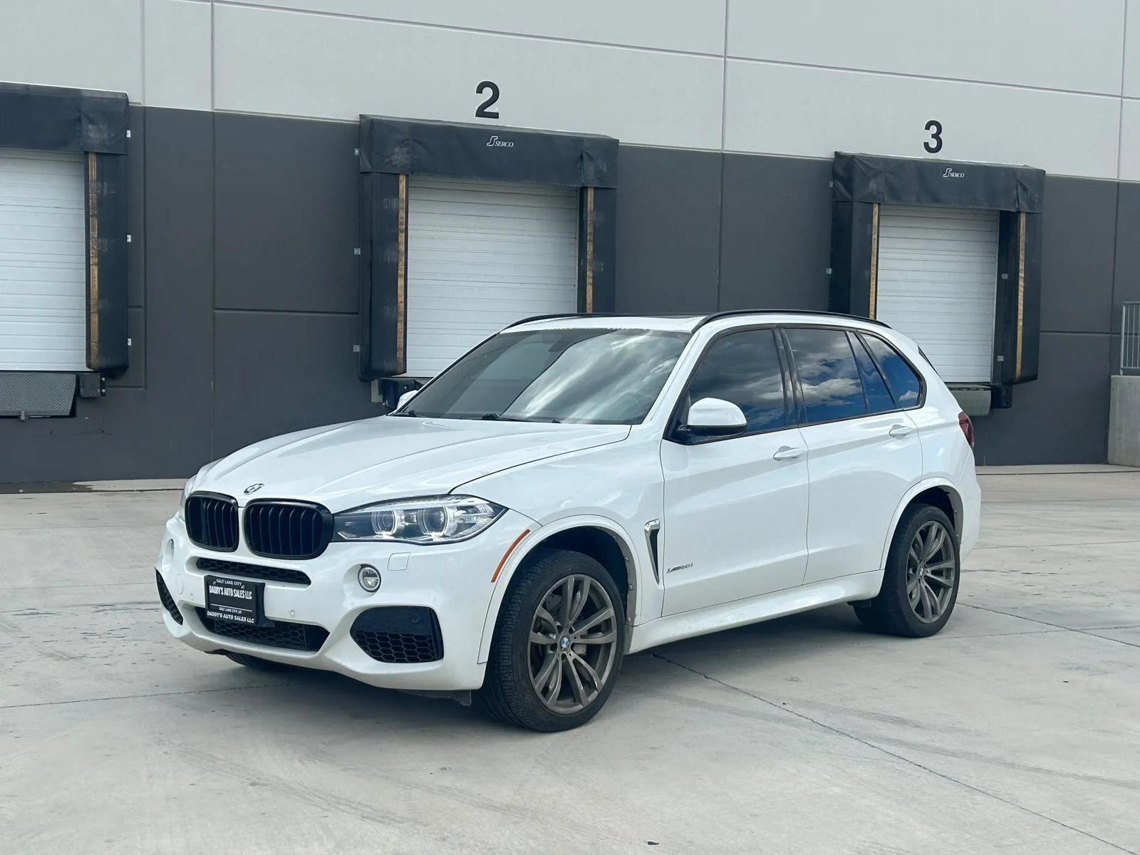 Used 2016 BMW X5 xDrive50i AWD/4WD image 1