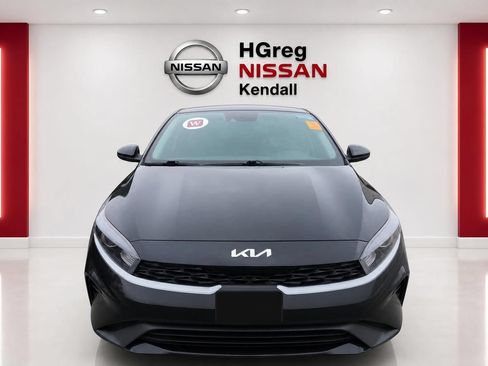 Used 2023 Kia Forte LXS FWD image 5