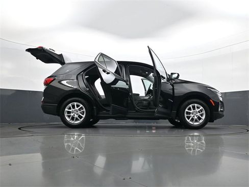 Used 2024 Chevrolet Equinox LT image 33